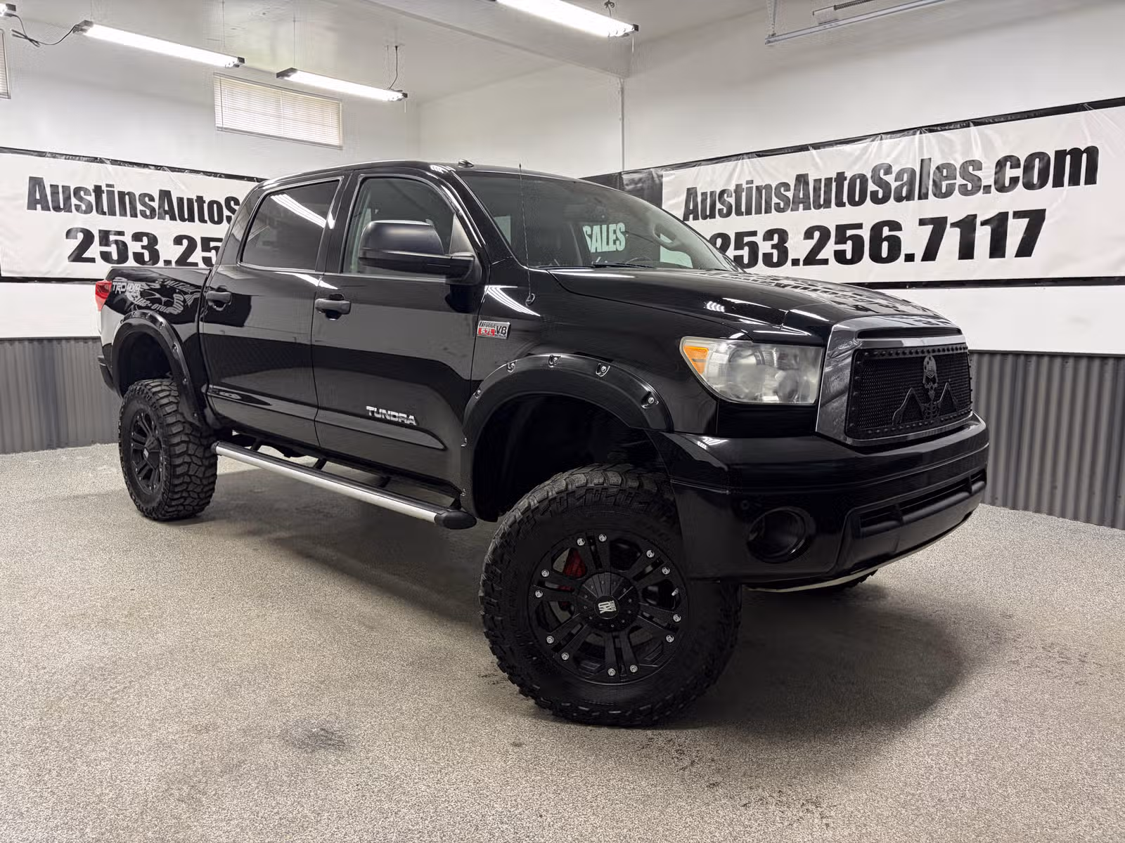 2013 Toyota Tundra Grade CrewMax Upper Image 1