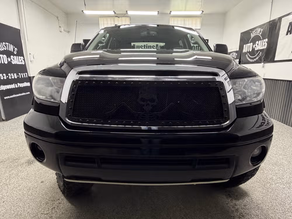 2013 Toyota Tundra Grade CrewMax Image 5