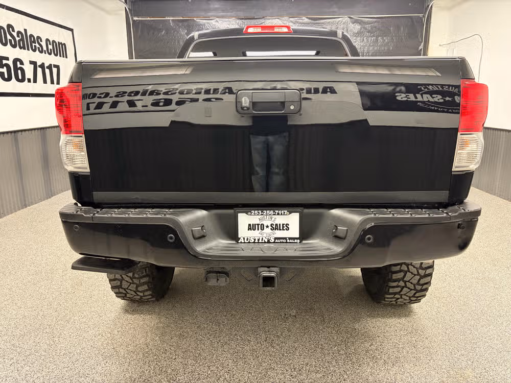 2013 Toyota Tundra Grade CrewMax Image 4