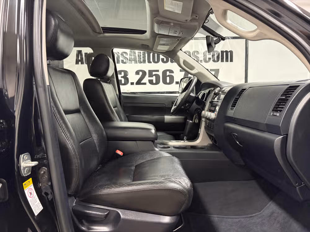 2013 Toyota Tundra Grade CrewMax Image 23