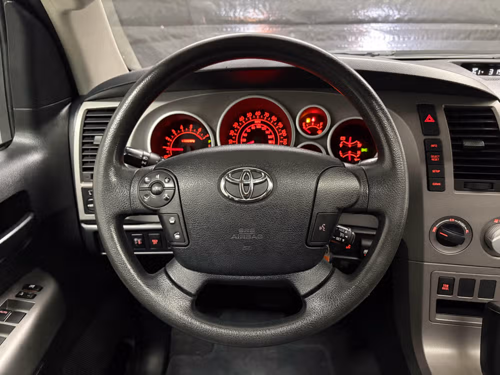 2013 Toyota Tundra Grade CrewMax Image 12