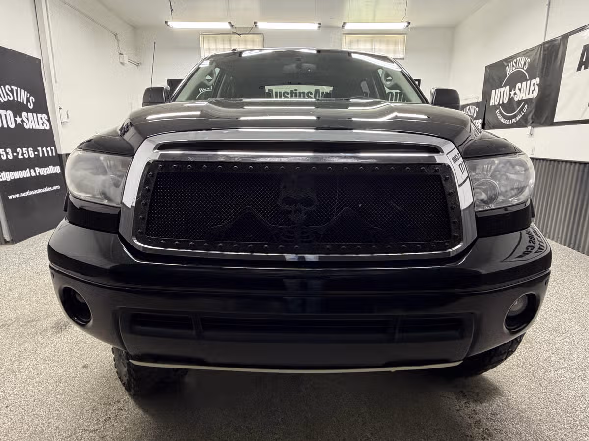 2013 Toyota Tundra Grade CrewMax Image 5