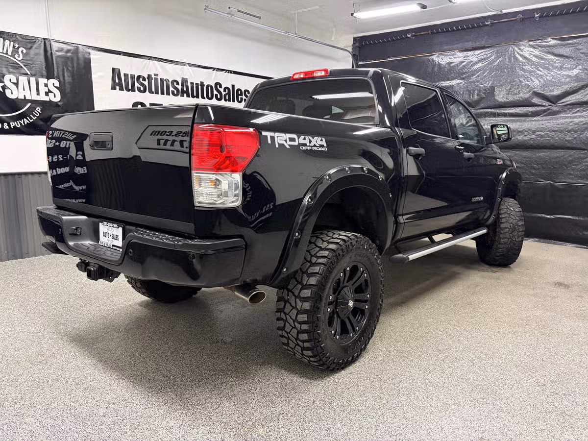 2013 Toyota Tundra Grade CrewMax Image 3