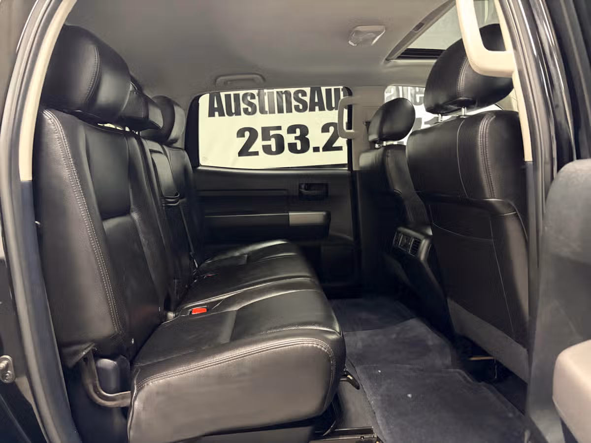 2013 Toyota Tundra Grade CrewMax Image 22