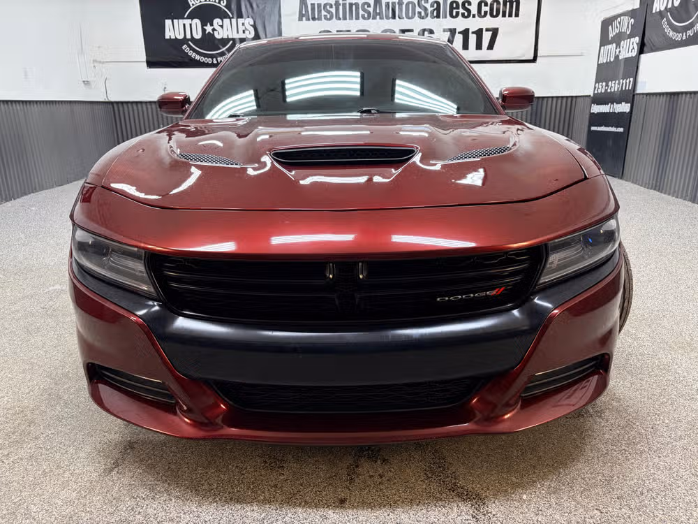 2017 Dodge Charger R/T Lower Image 3