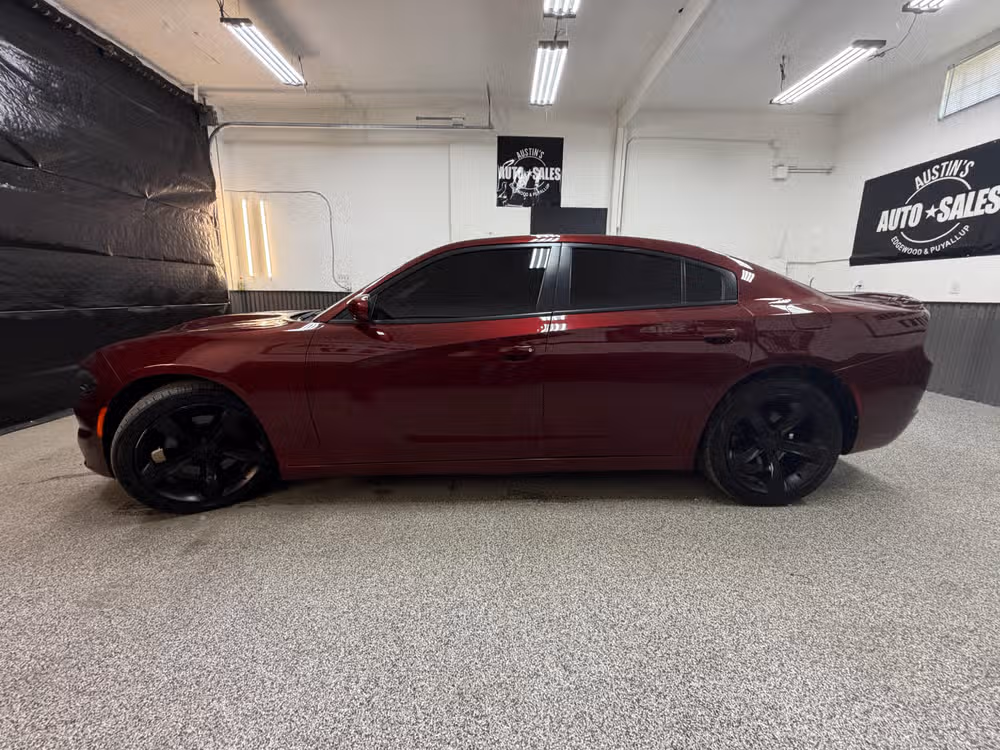 2017 Dodge Charger R/T Image 7