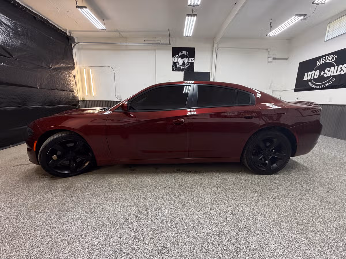 2017 Dodge Charger R/T Image 7