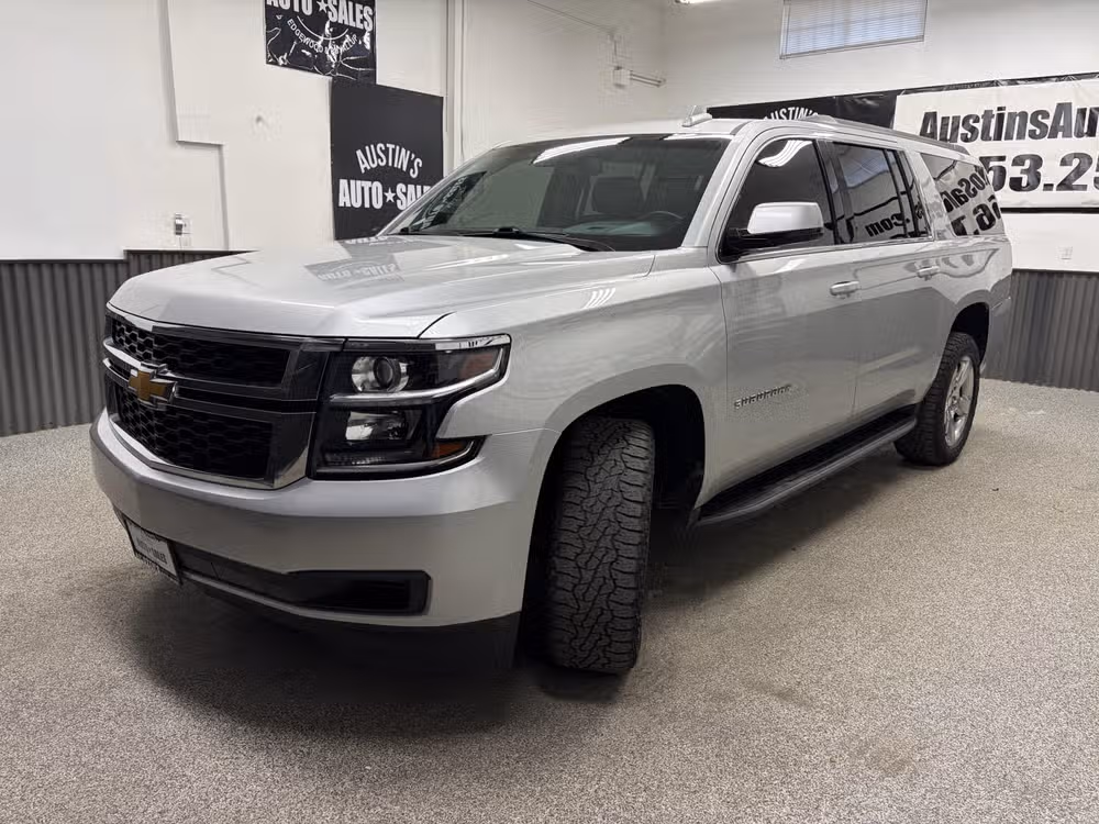 2018 Chevrolet Suburban LT Image 6