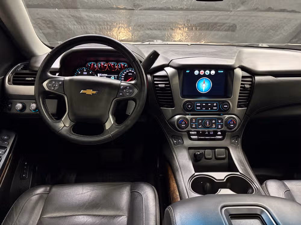 2018 Chevrolet Suburban LT Image 10