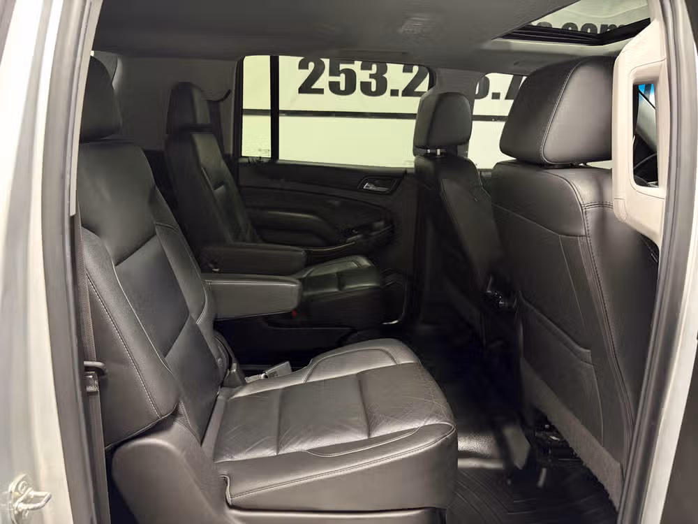 2018 Chevrolet Suburban LT Image 23