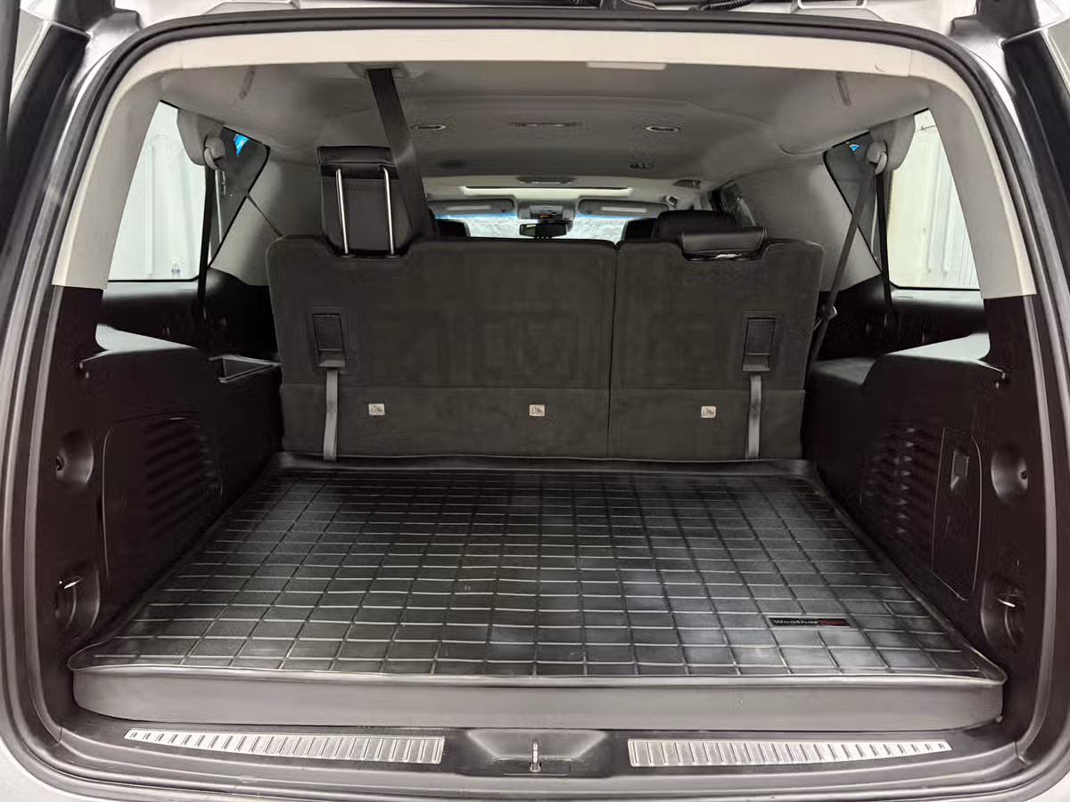 2018 Chevrolet Suburban LT Image 22