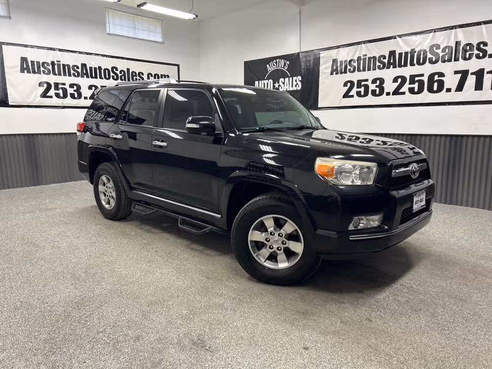 2010 Toyota 4Runner SR5 4x4 V6's photo