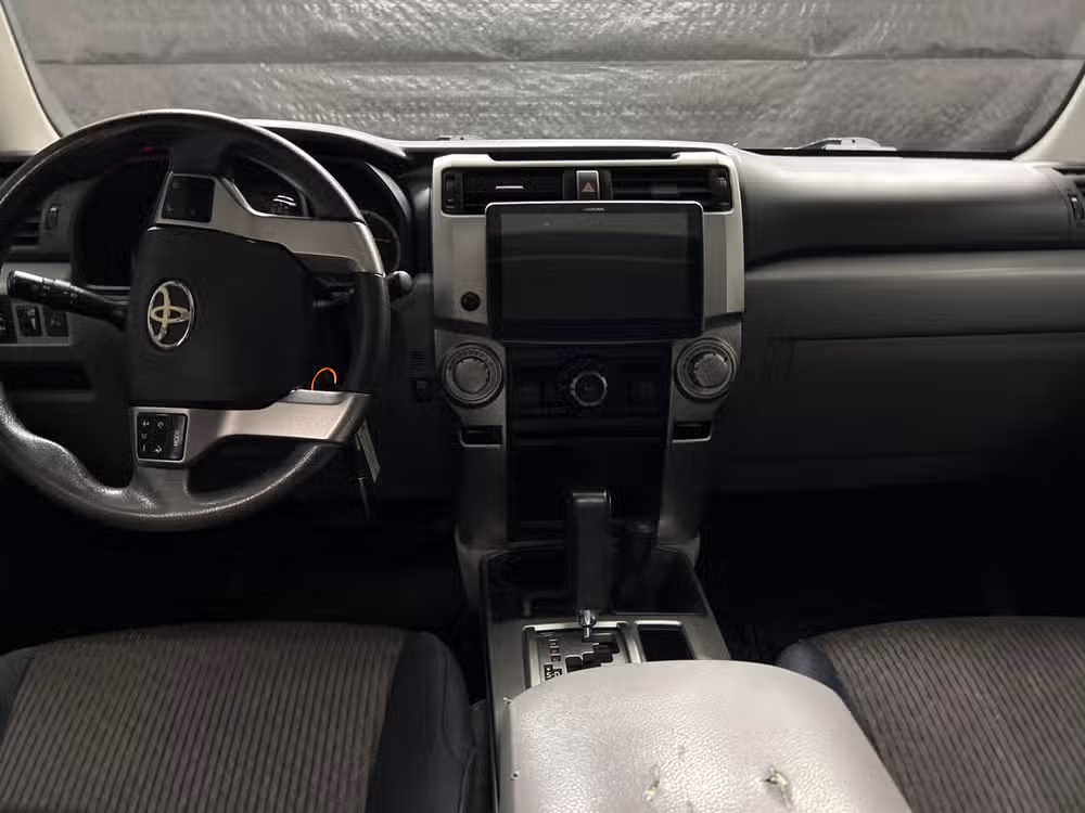 2010 Toyota 4Runner SR5 Image 11
