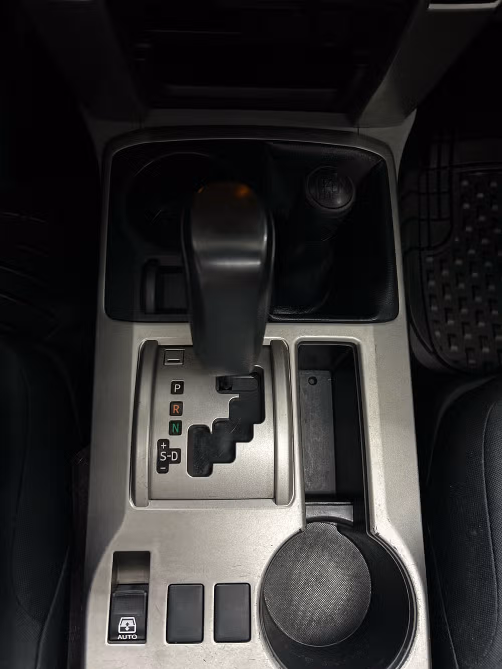 2010 Toyota 4Runner SR5 Image 15