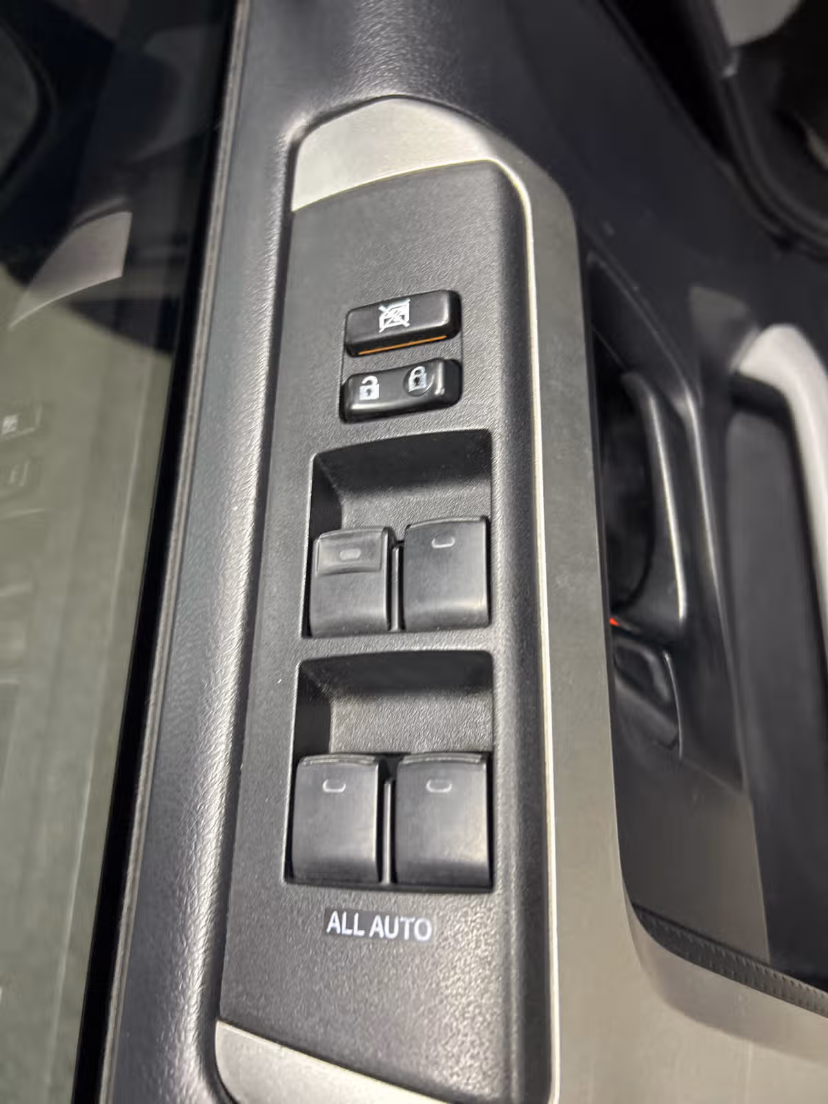2010 Toyota 4Runner SR5 Image 9