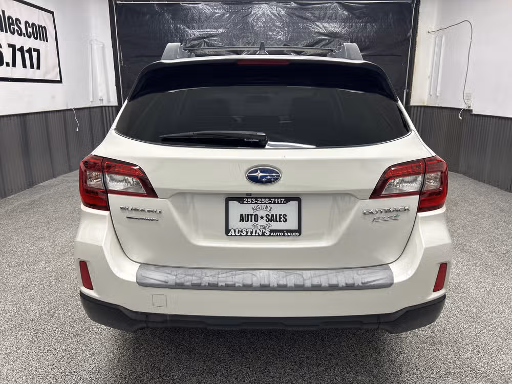 2016 Subaru Outback 2.5i Limited Crossover Image 5