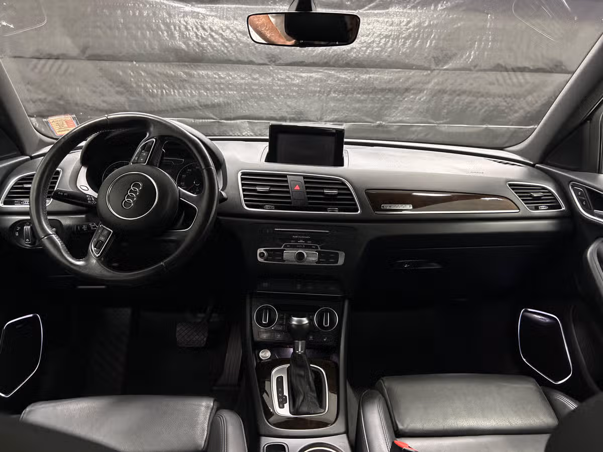 2016 Audi Q3 2.0T quattro Prestige Image 10