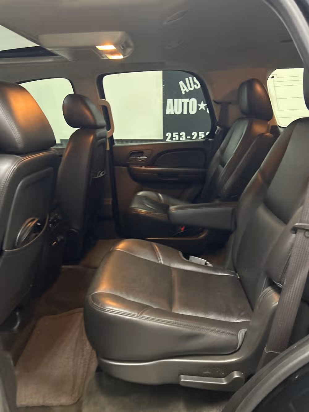2012 Chevrolet Tahoe LTZ Image 10