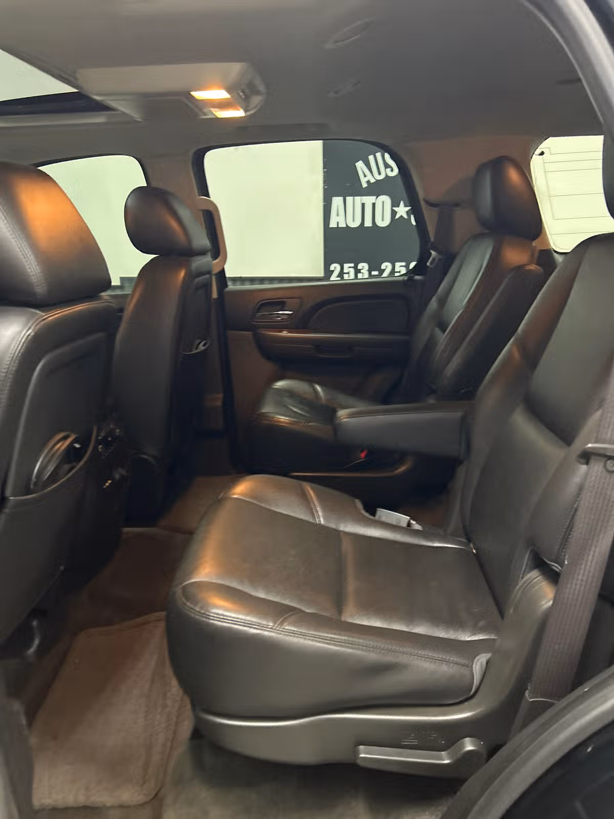 2012 Chevrolet Tahoe LTZ Image 10