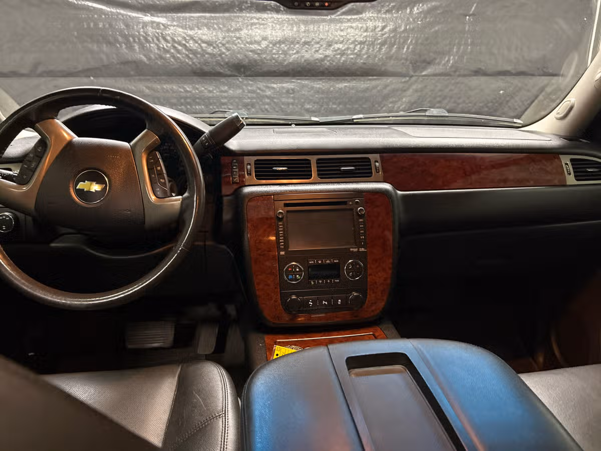 2012 Chevrolet Tahoe LTZ Image 12