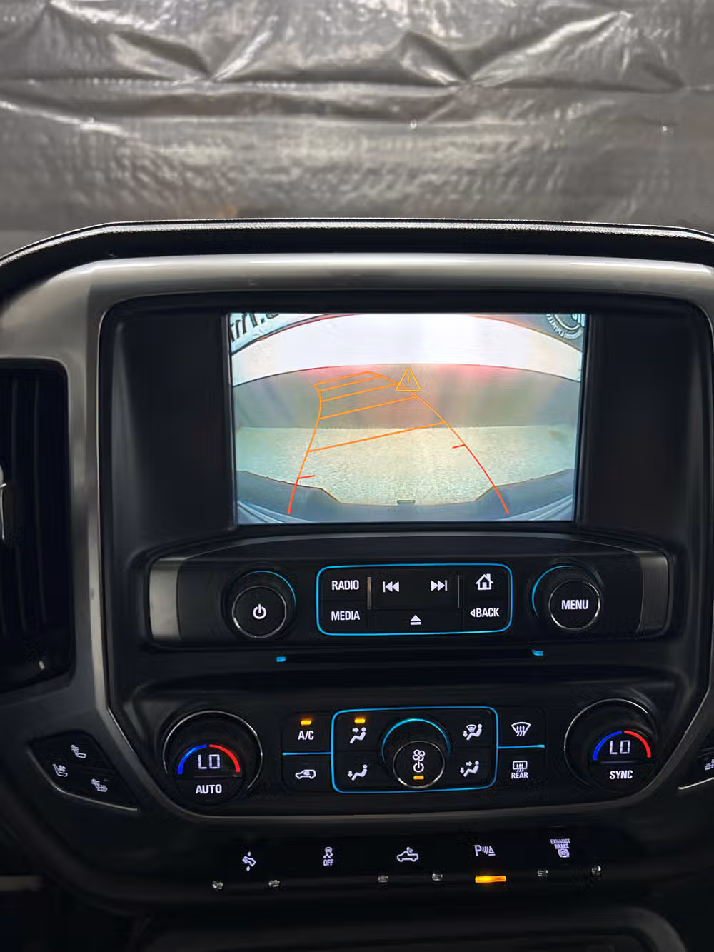 2016 Chevrolet Silverado 2500HD LTZ Crew Cab Image 18