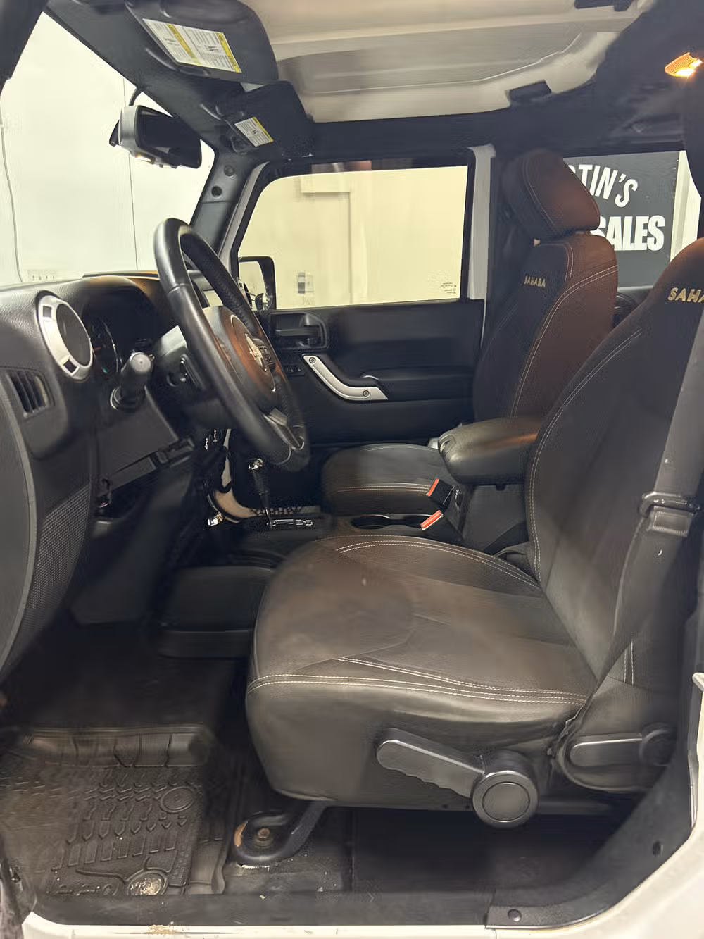 2014 Jeep Wrangler Unlimited Sahara Image 8