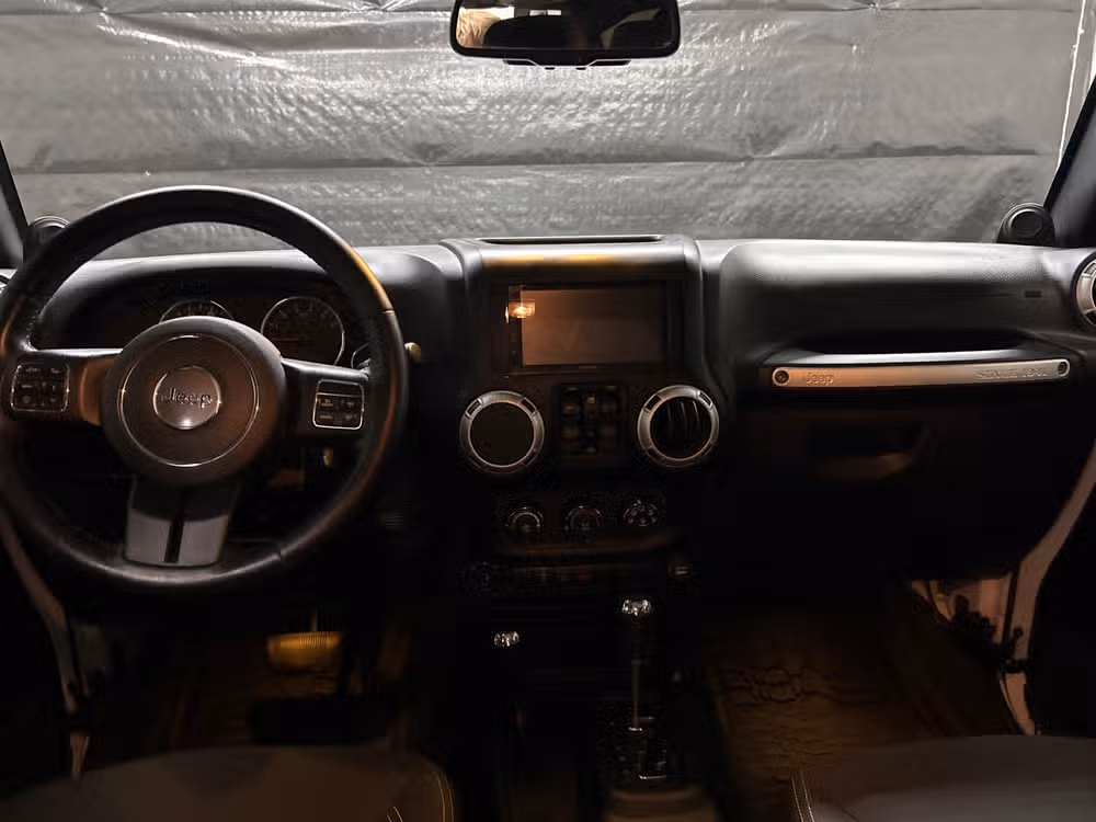 2014 Jeep Wrangler Unlimited Sahara Image 10