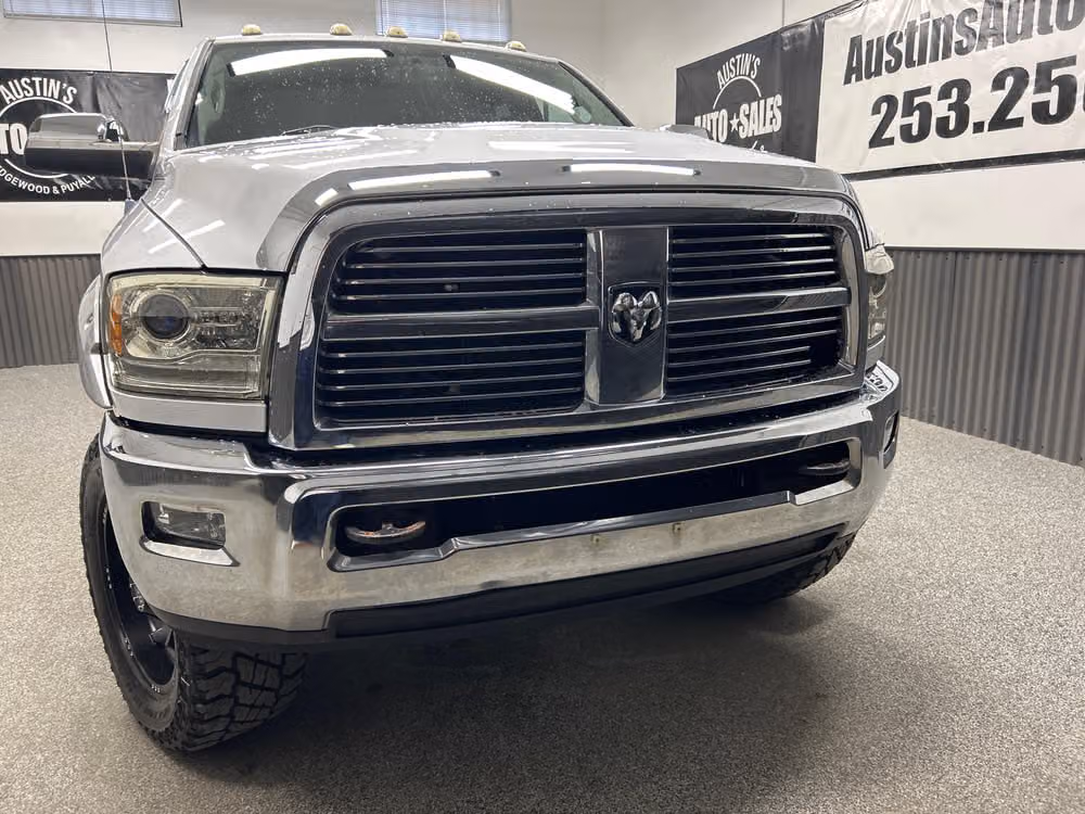 2012 Ram 2500 Laramie Image 2
