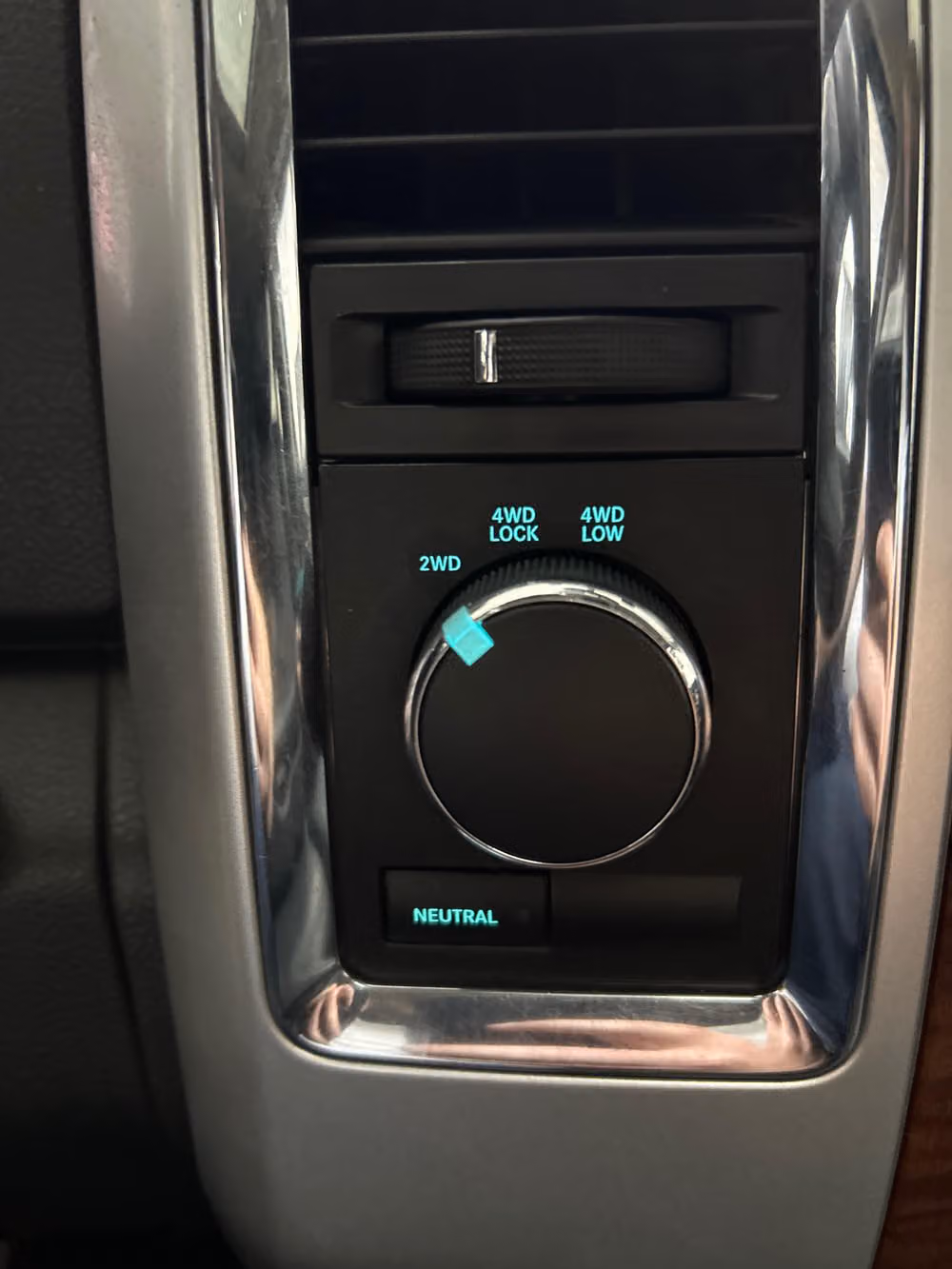 2012 Ram 2500 Laramie Image 14
