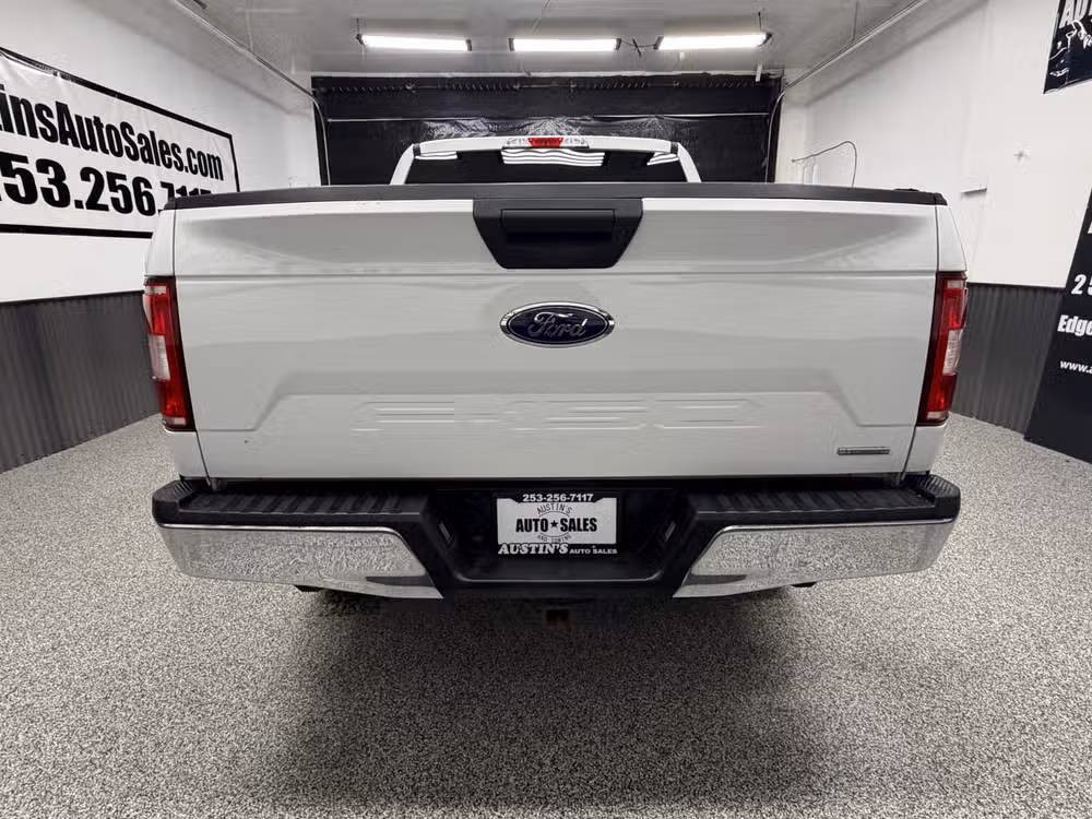 2019 Ford F-150 XLT SuperCrew Lower Image 2