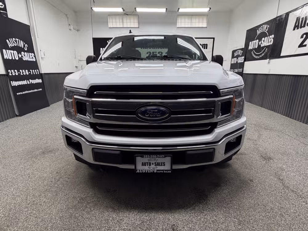2019 Ford F-150 XLT SuperCrew Image 5