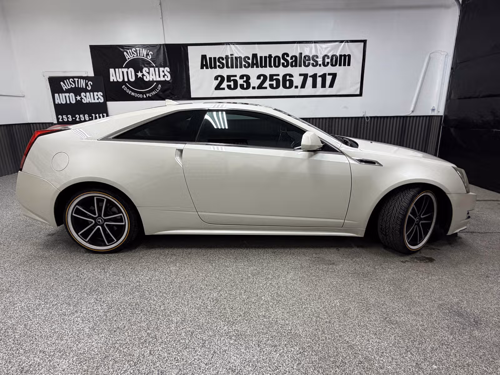 2014 Cadillac CTS 3.6L Premium Upper Image 2