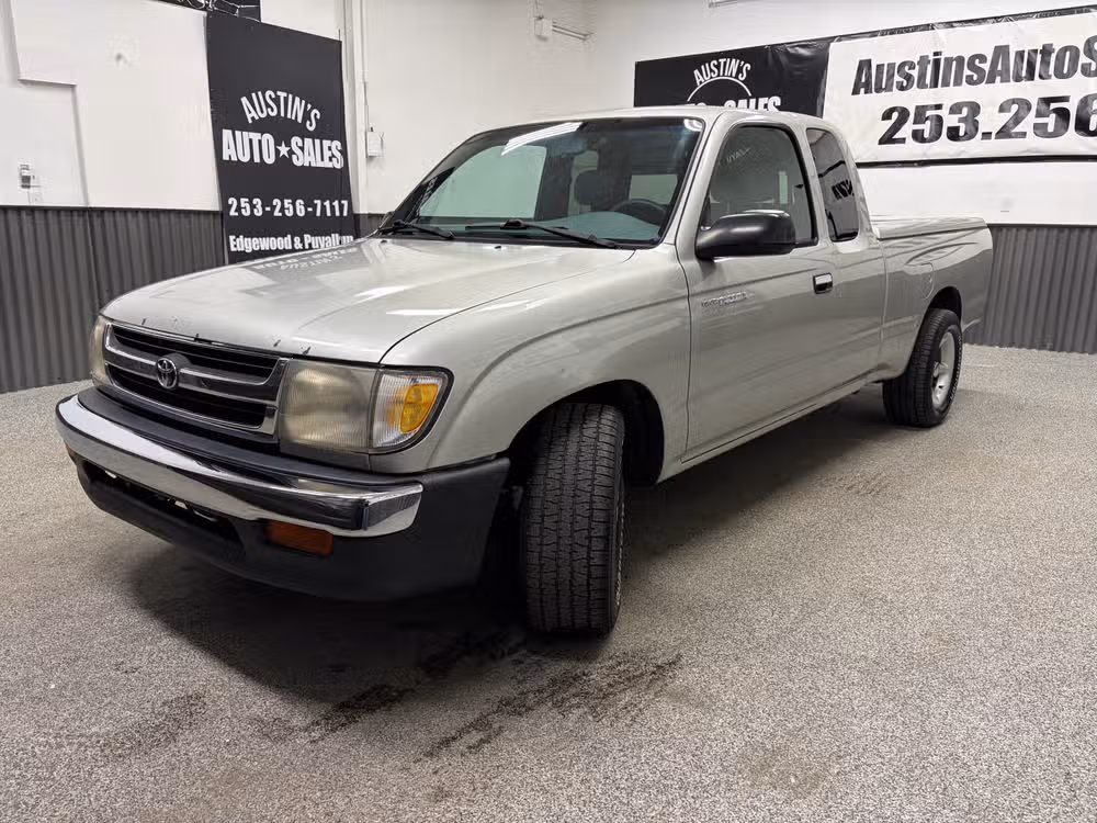 2000 Toyota Tacoma SR5 XtraCab Image 6