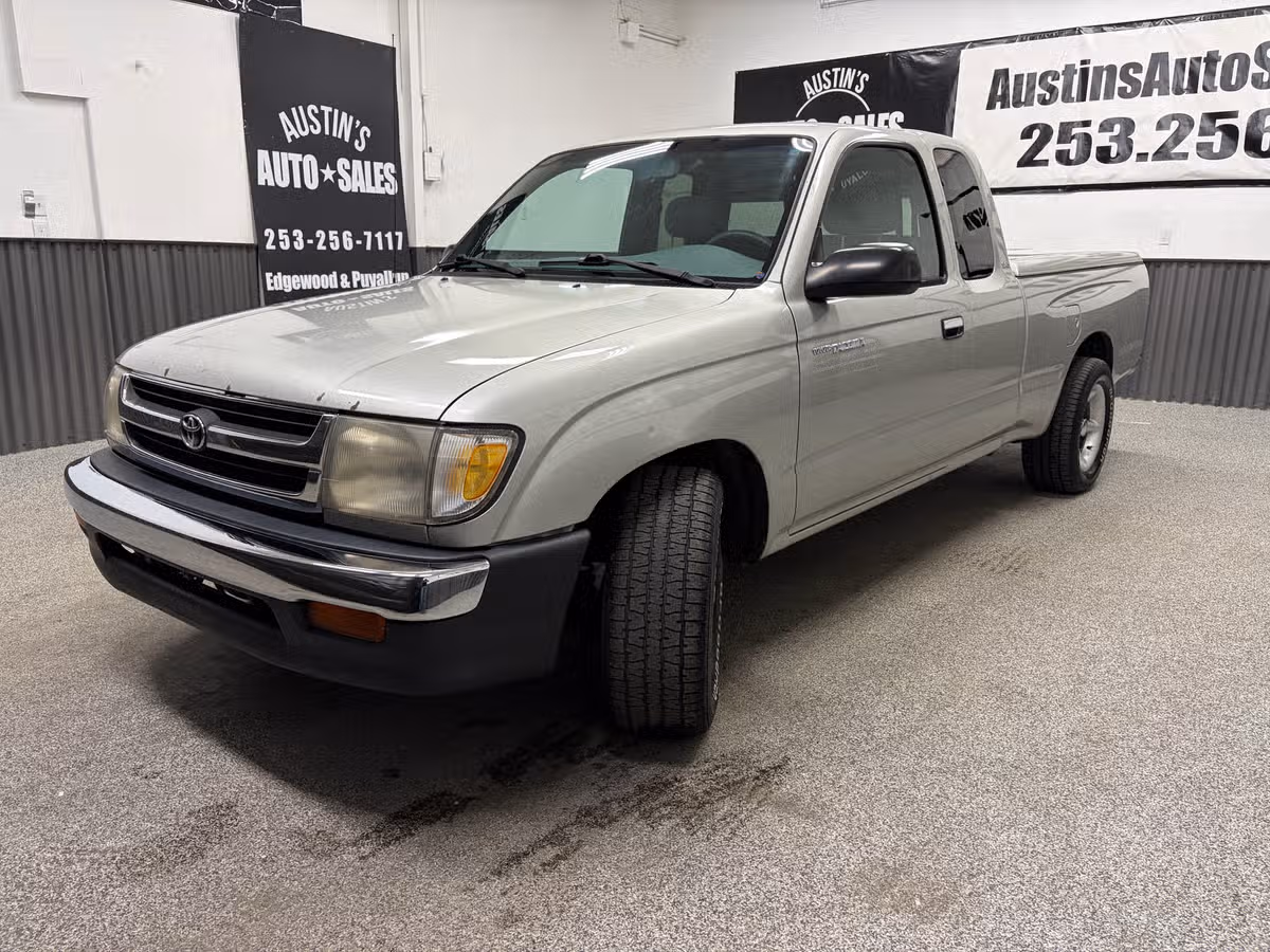 2000 Toyota Tacoma SR5 XtraCab Image 6