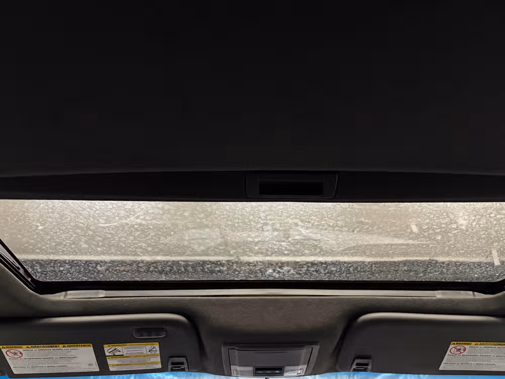 2016 Ford F-250 Super Duty Platinum Crew Cab Image 16
