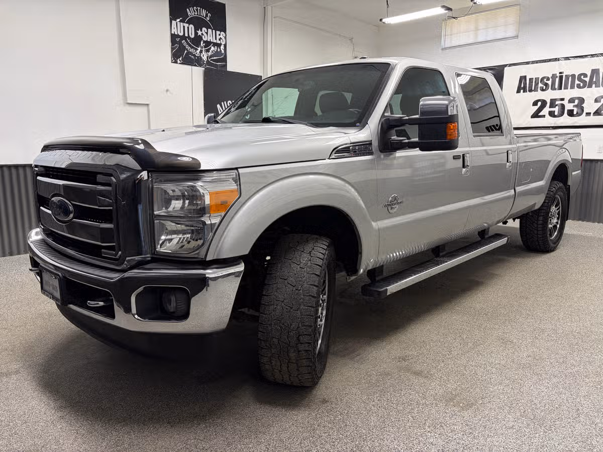 2016 Ford F-250 Super Duty Platinum Crew Cab Image 6