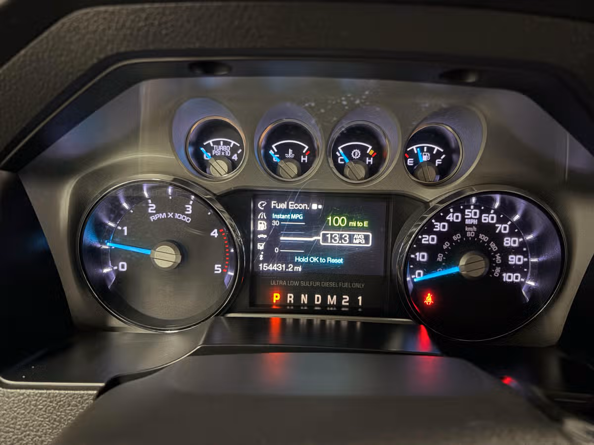 2016 Ford F-250 Super Duty Platinum Crew Cab Image 12