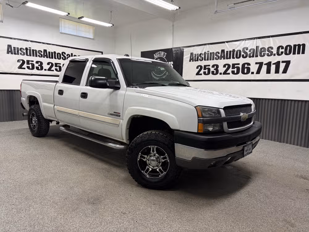 2004 Chevrolet Silverado HD LT 4WD Crew Cab SWB's photo