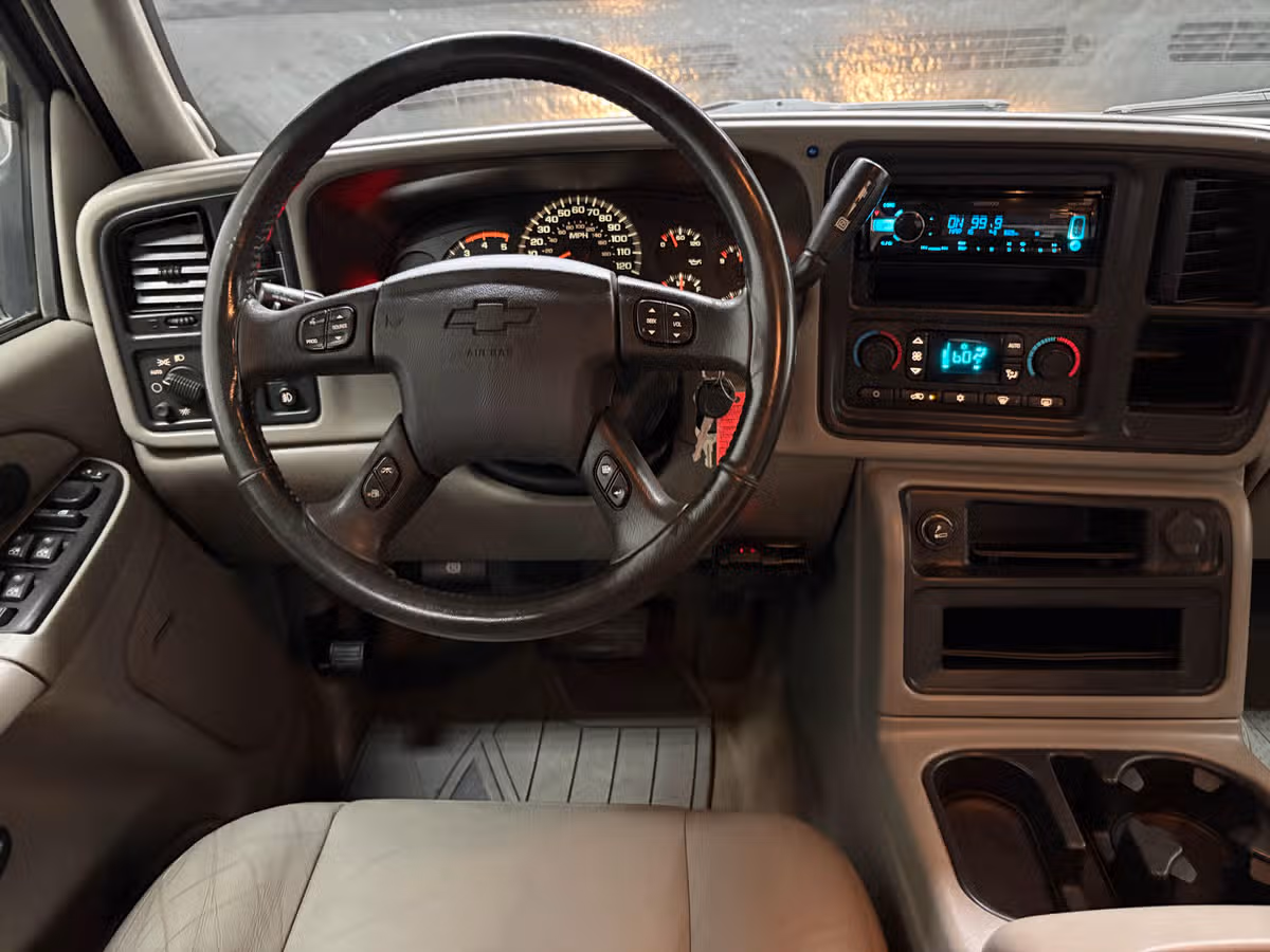2004 Chevrolet Silverado 2500HD LT Crew Cab Image 10