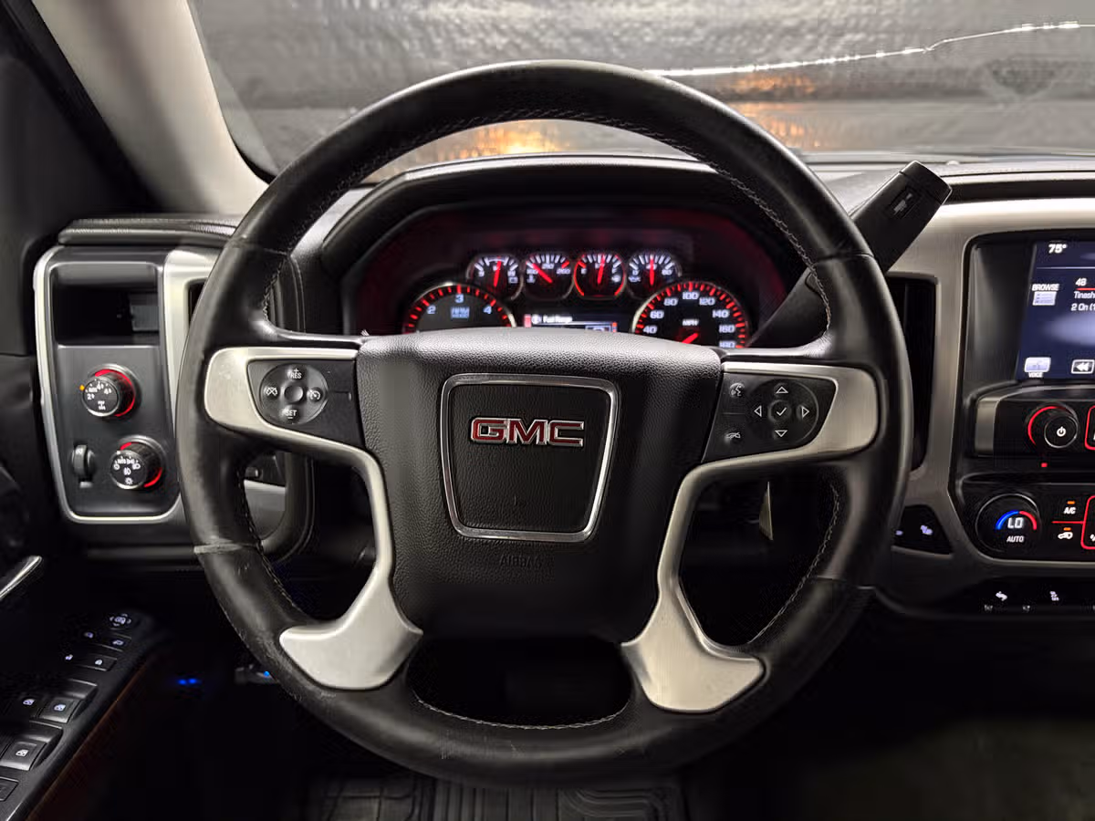 2014 GMC Sierra 1500 SLE Crew Cab Image 11