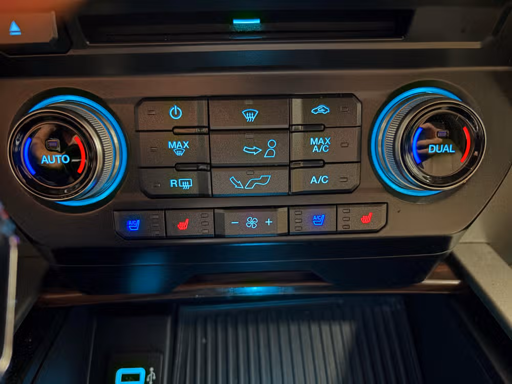 2017 Ford F-150 Lariat SuperCrew Image 15