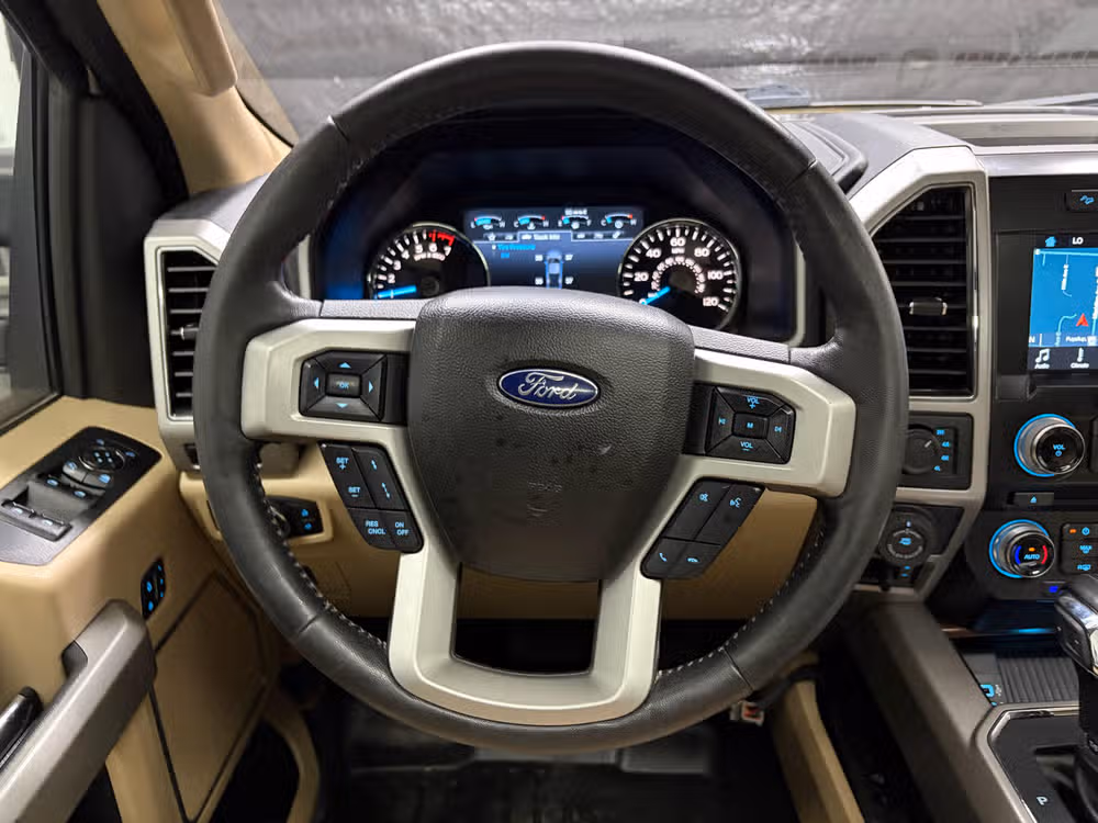 2017 Ford F-150 Lariat SuperCrew Image 11