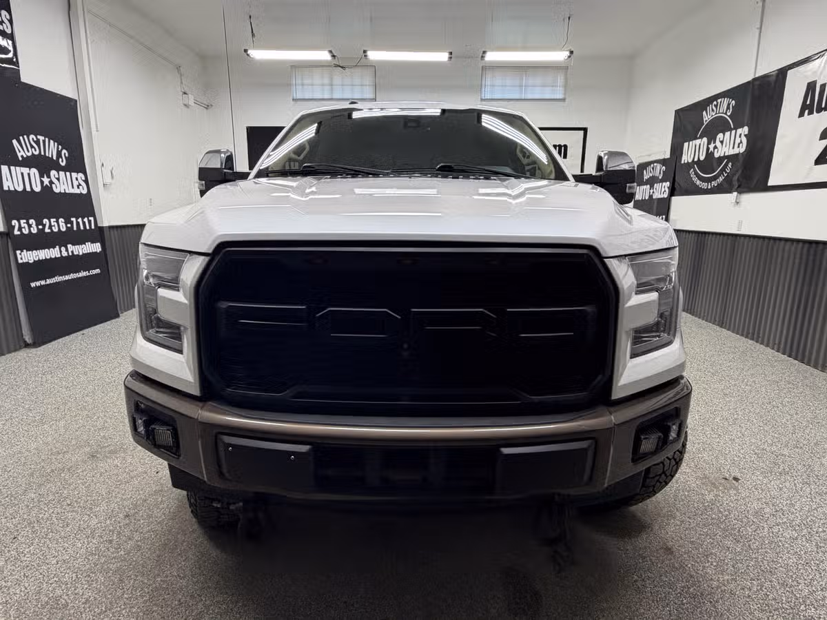 2017 Ford F-150 Lariat SuperCrew Image 5