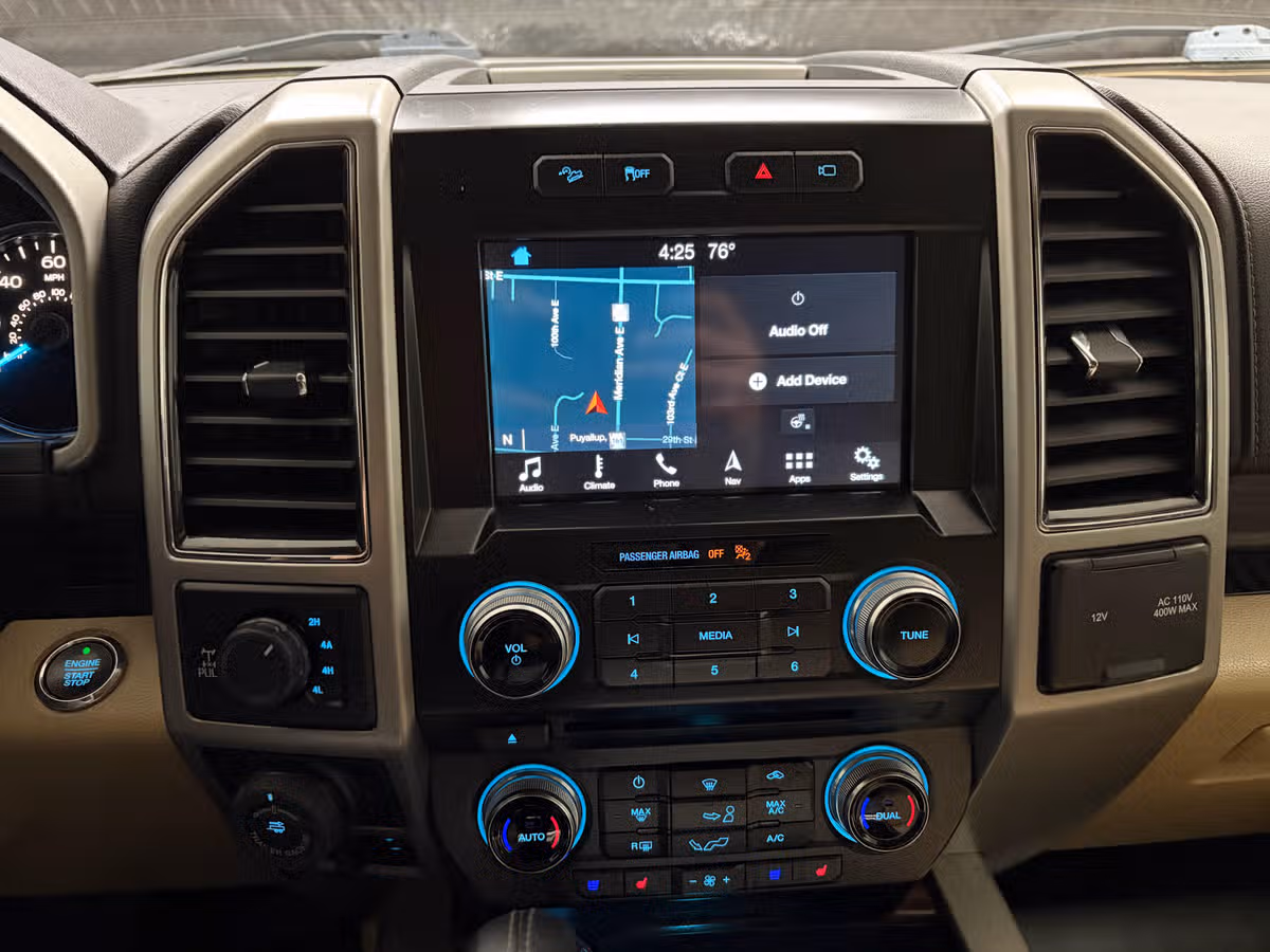 2017 Ford F-150 Lariat SuperCrew Image 13