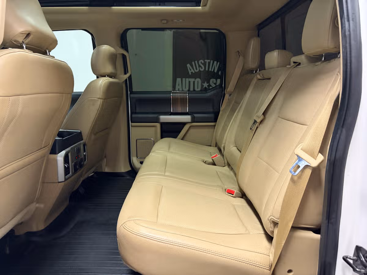 2017 Ford F-150 Lariat SuperCrew Image 21