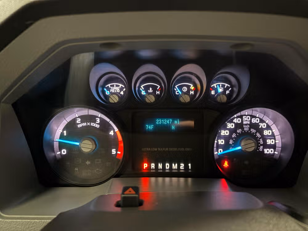 2013 Ford F-250 Super Duty Lariat Crew Cab Image 12