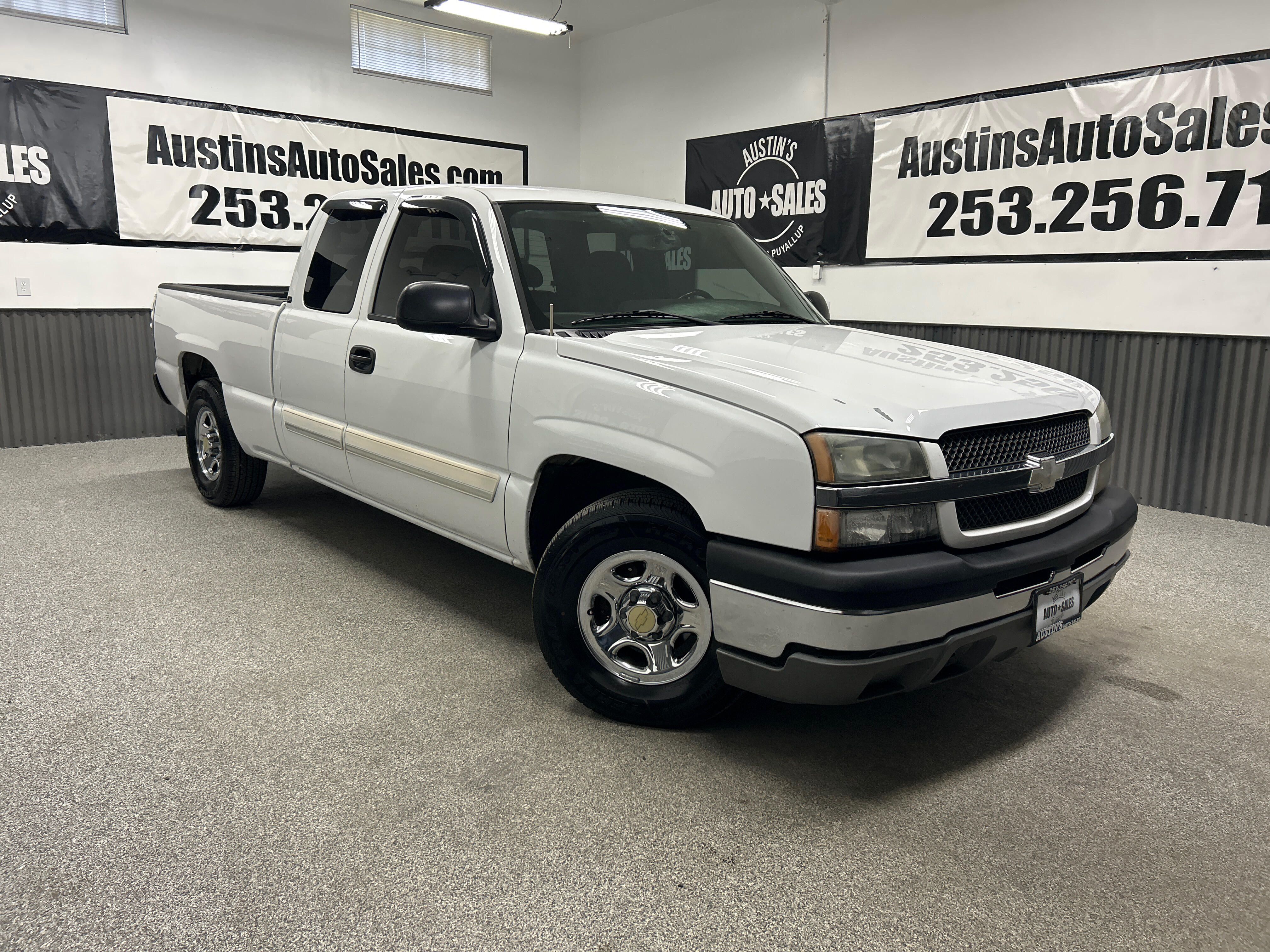 2004 Chevrolet Silverado 1500 LS Extended Cab SWB's photo