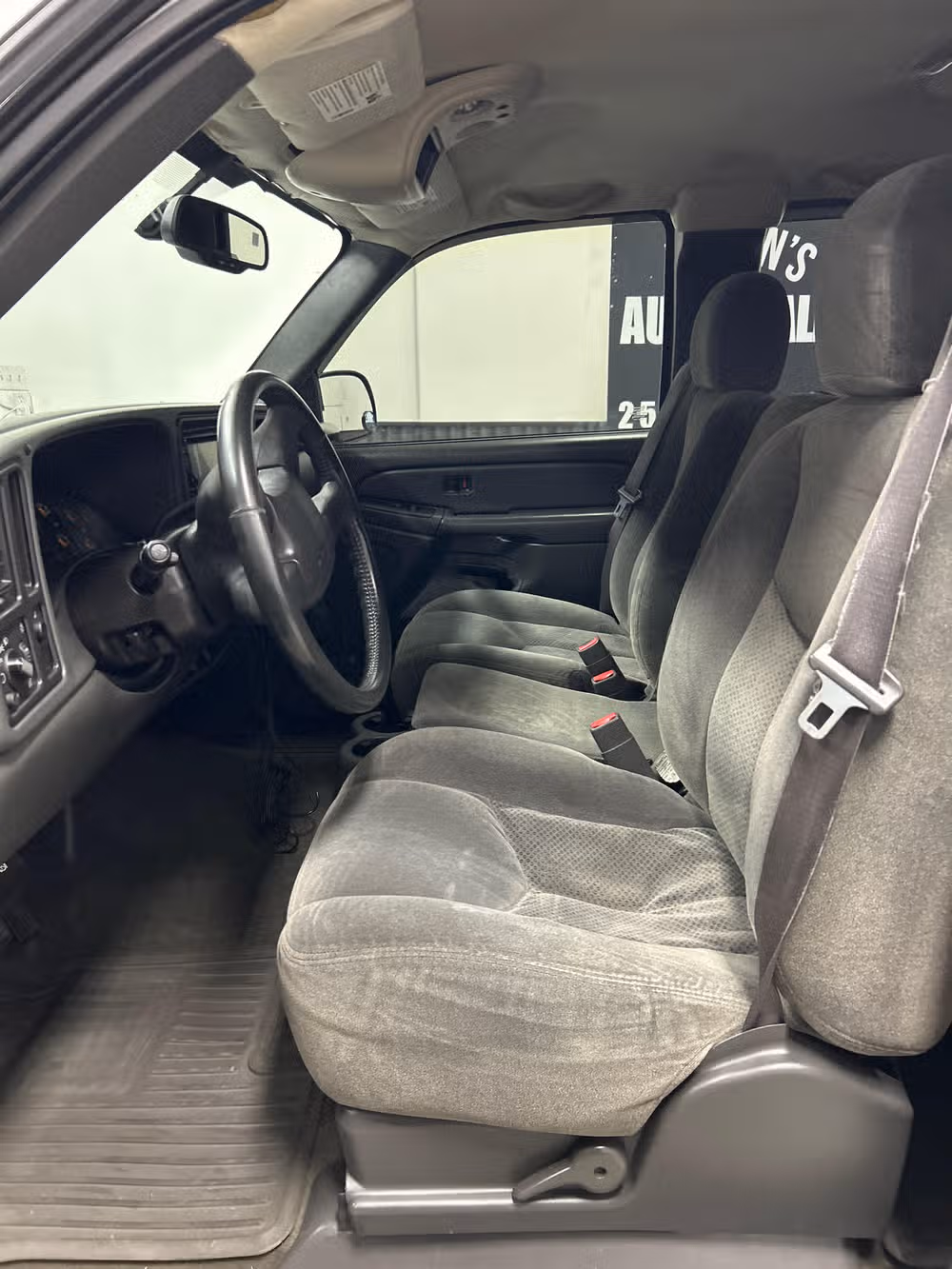 2004 Chevrolet Silverado 1500 LS Extended Cab Image 8
