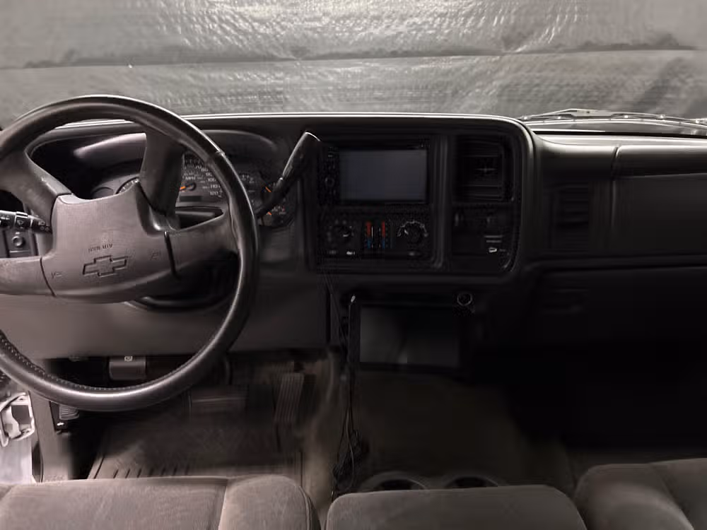 2004 Chevrolet Silverado 1500 LS Extended Cab Image 12