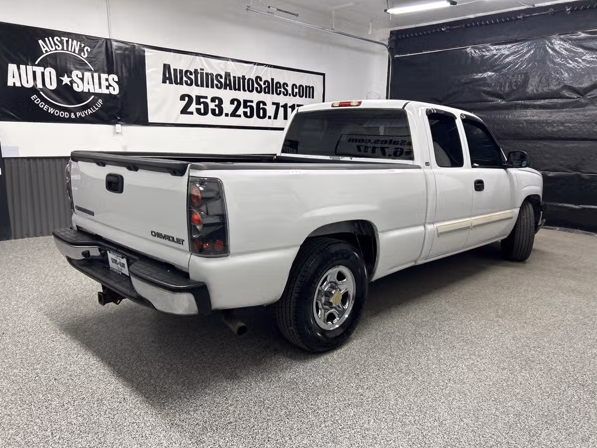 2004 Chevrolet Silverado 1500 LS Extended Cab Image 6